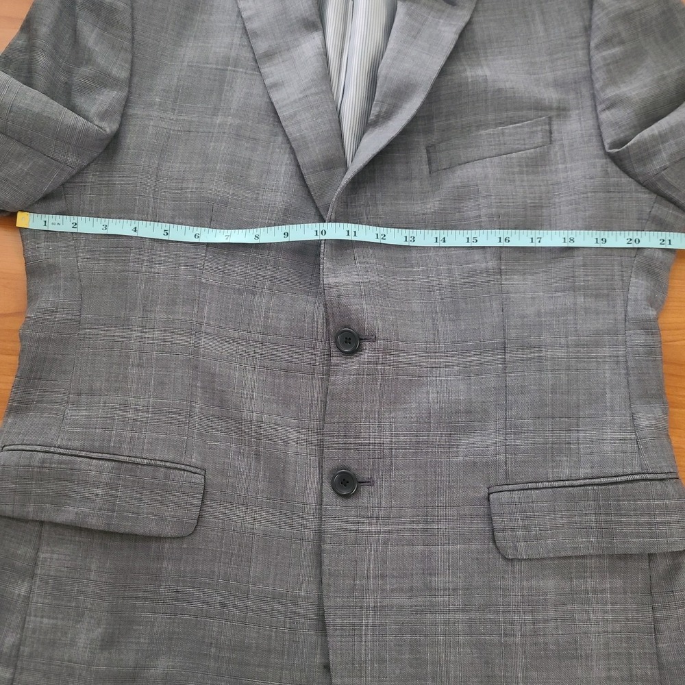 Banana Republic Solid Gray Checkered Pattern Spor… - image 5